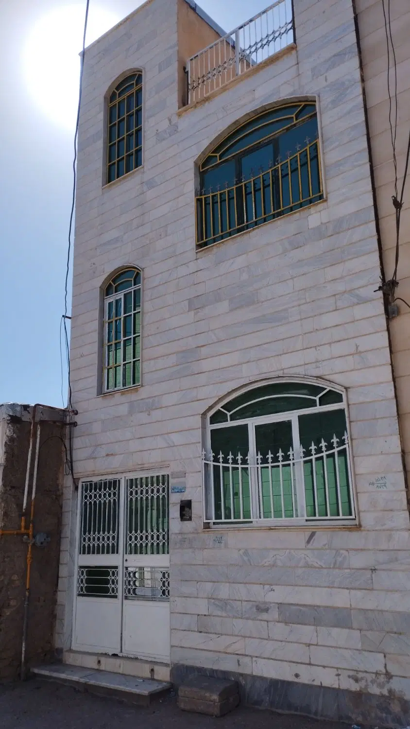 دو طبقه ویلایی