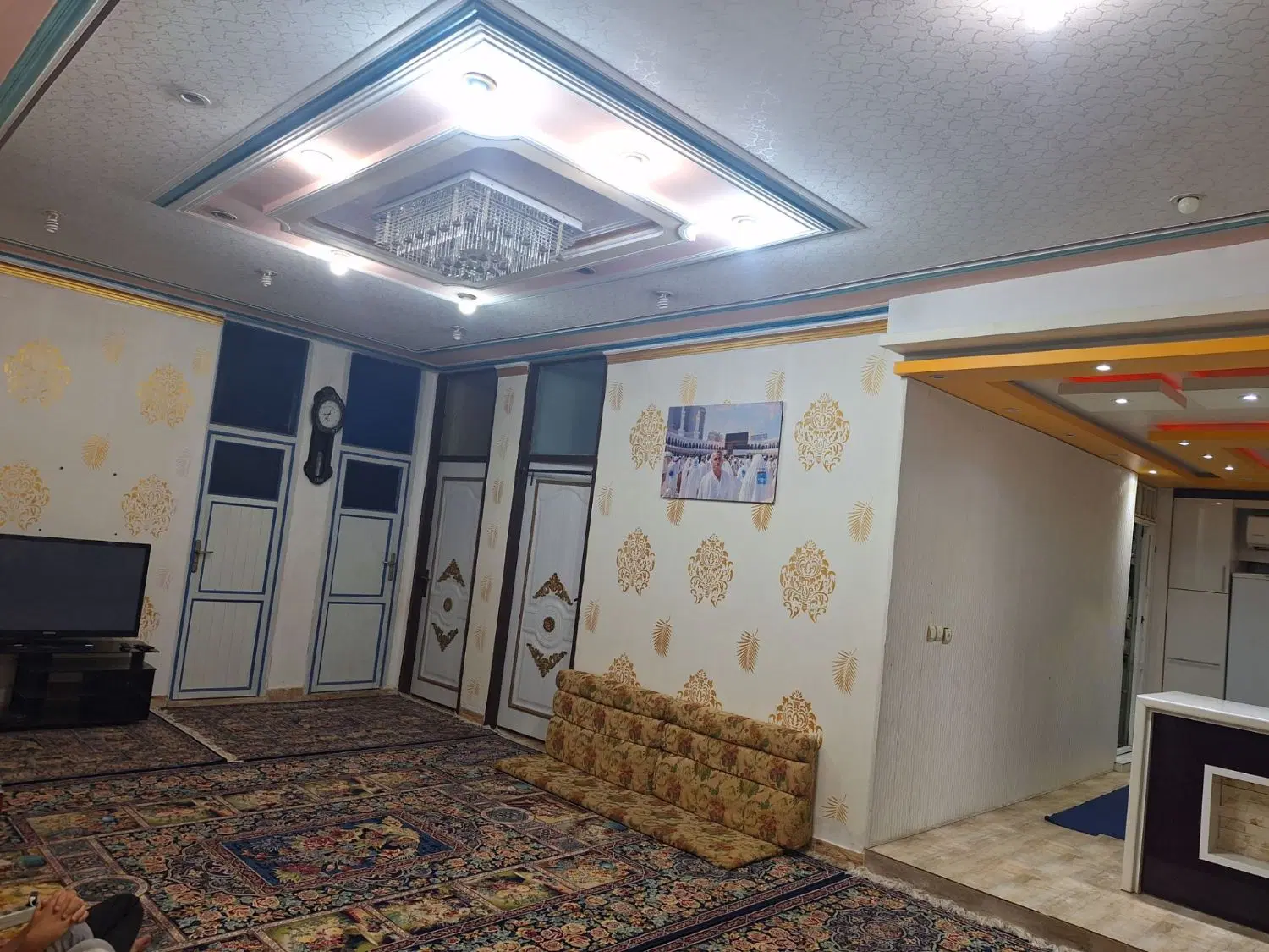 ملک تجاری مسکونی