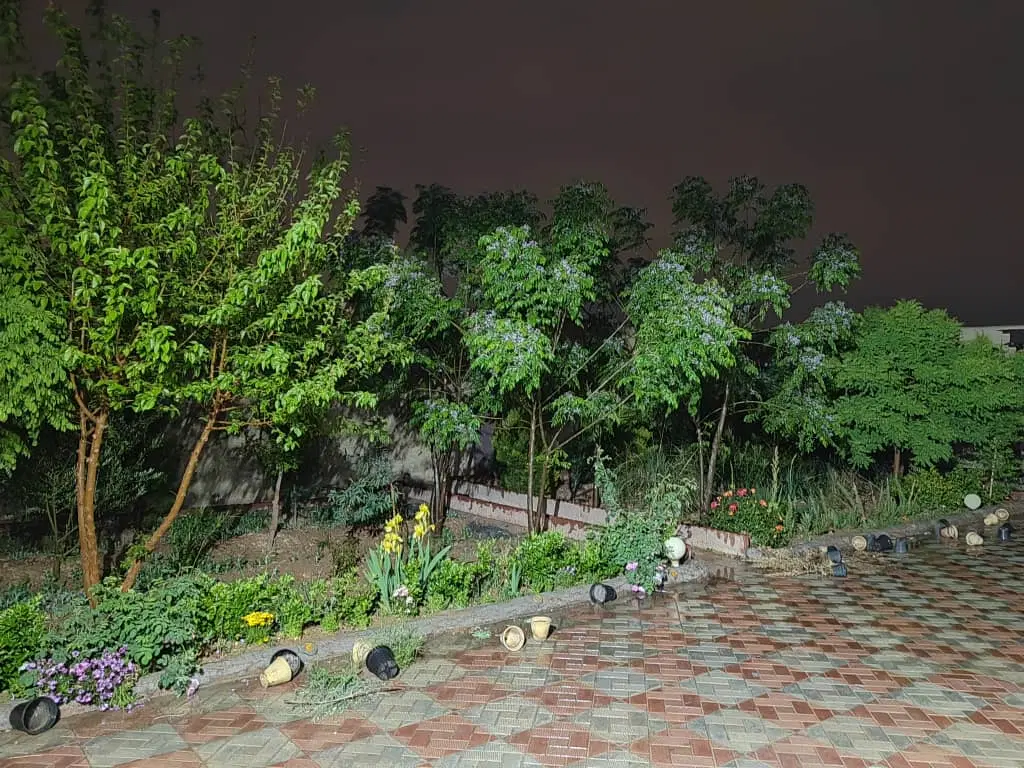 چهار دیواری باغی قلعه سفید بلوار پژوهش