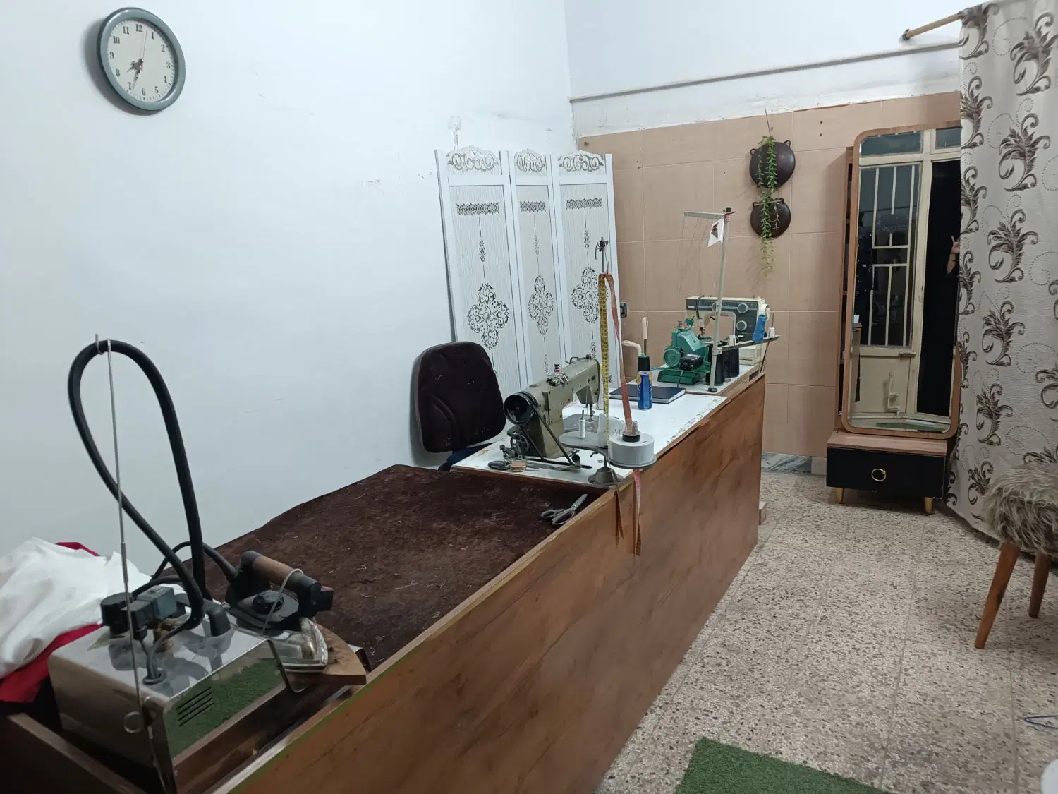مغازه 12متری امامیه 23