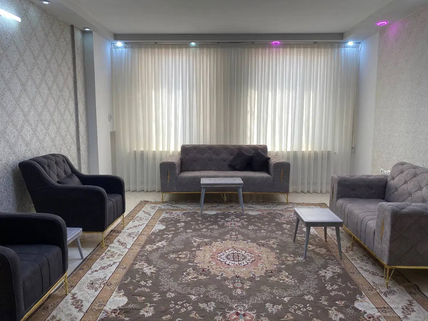 اجاره روزانه سوئیت اپارتمان خونه مبله درمشهدهاشمیه