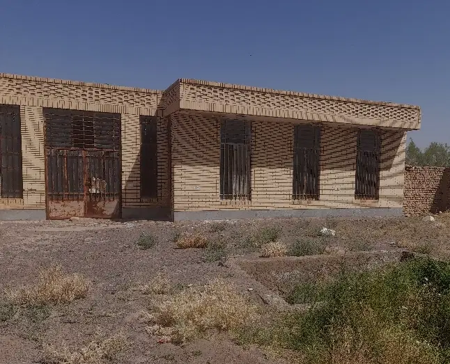 خانه قدیمی حیاط بزرگ