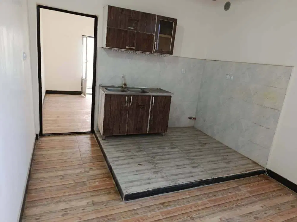 سوییت چهل متری در بروات
