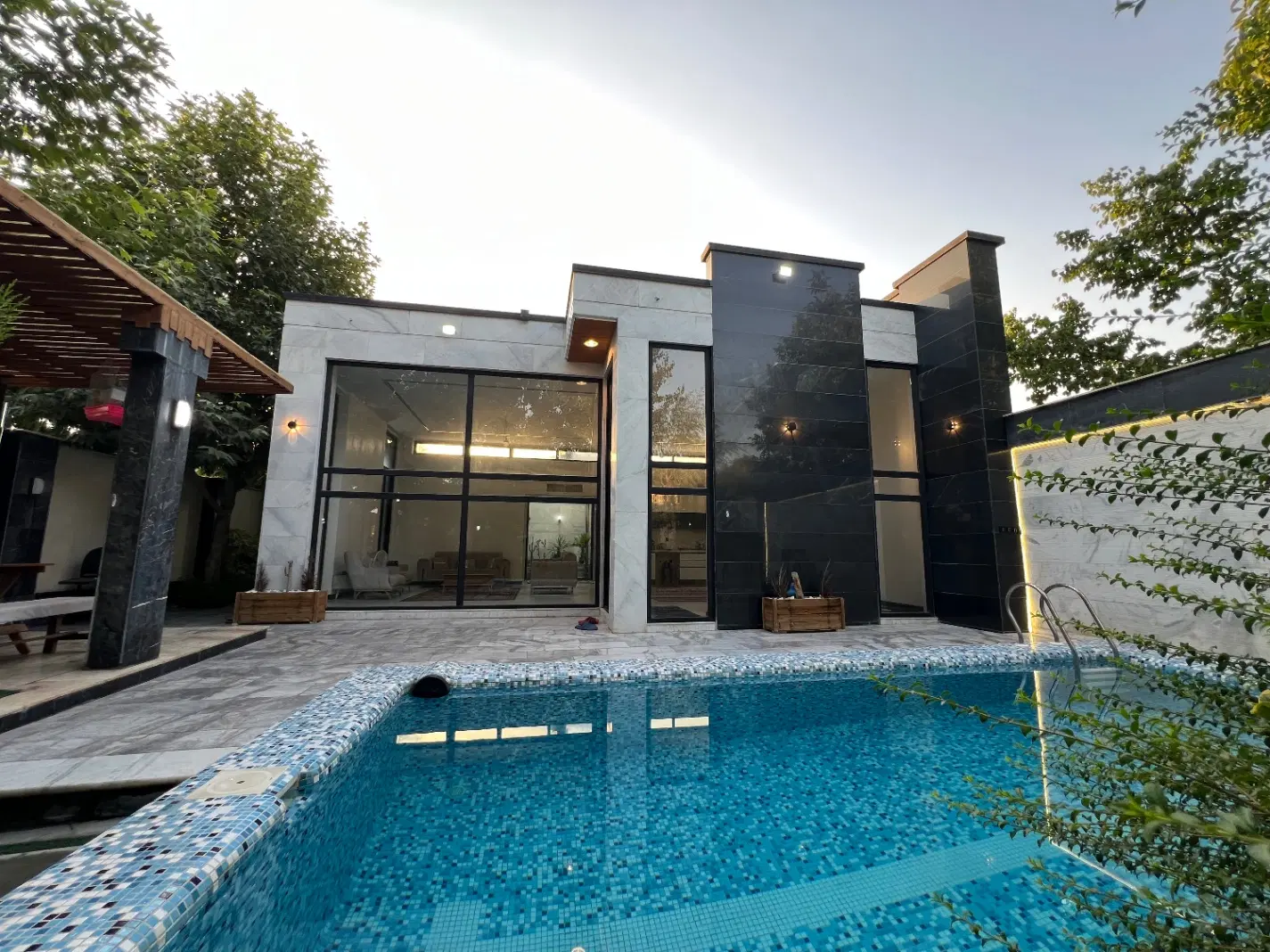 ویلای شهرکی در تاپ لوکیشن تهراندشت_کردان