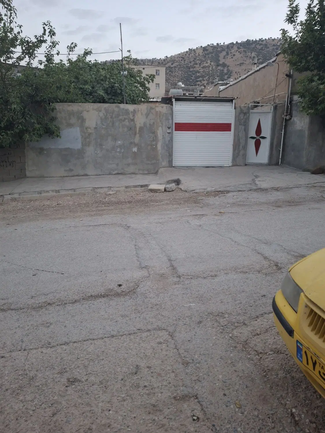منزل ۲۴۰متری سرطاف
