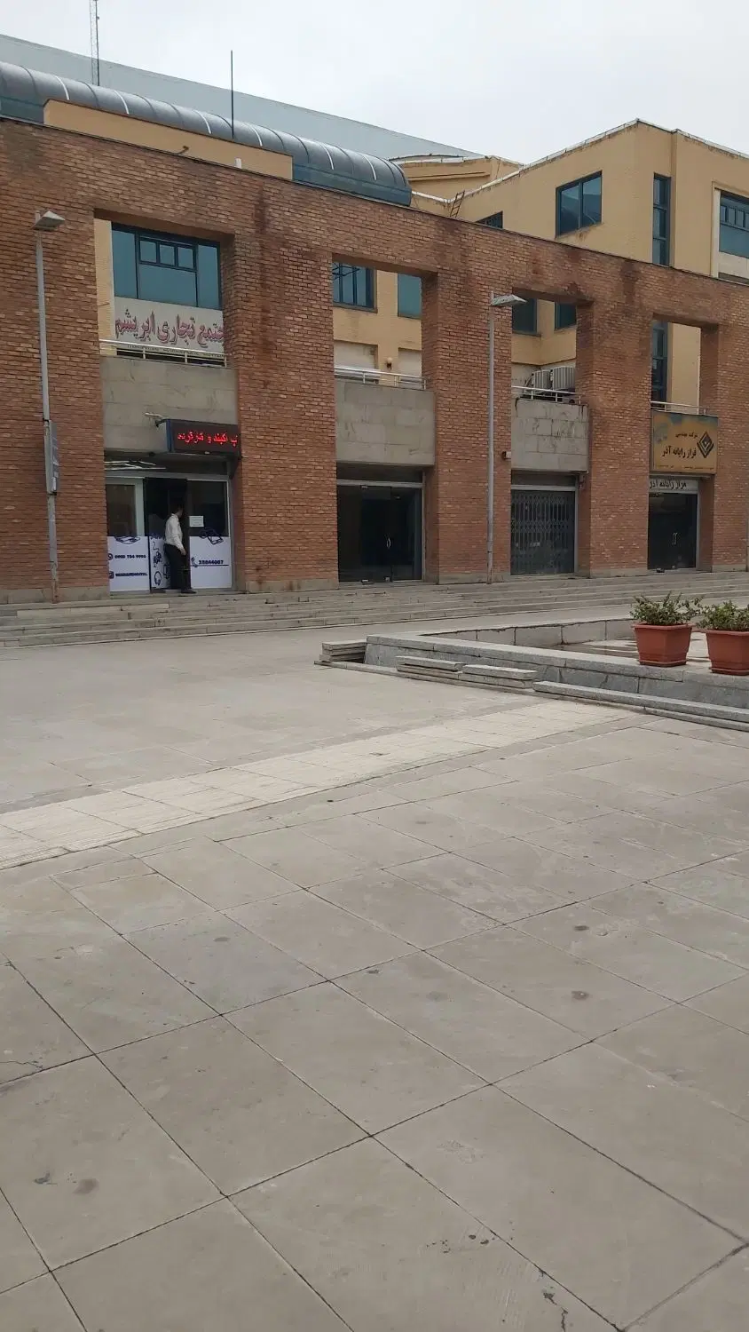 اجاره مغازه ۲۷متری در منصور