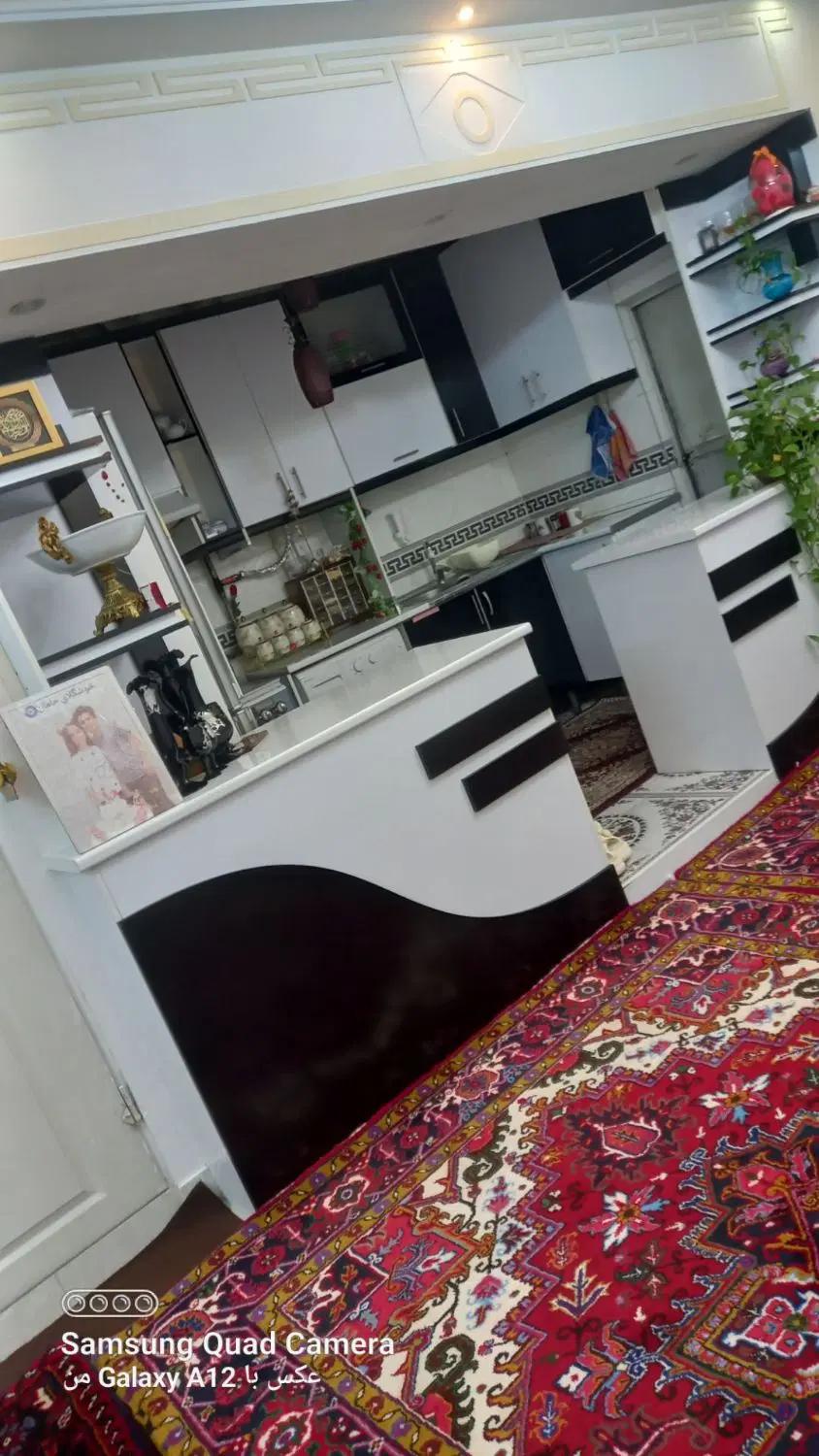 حیاط مسکونی