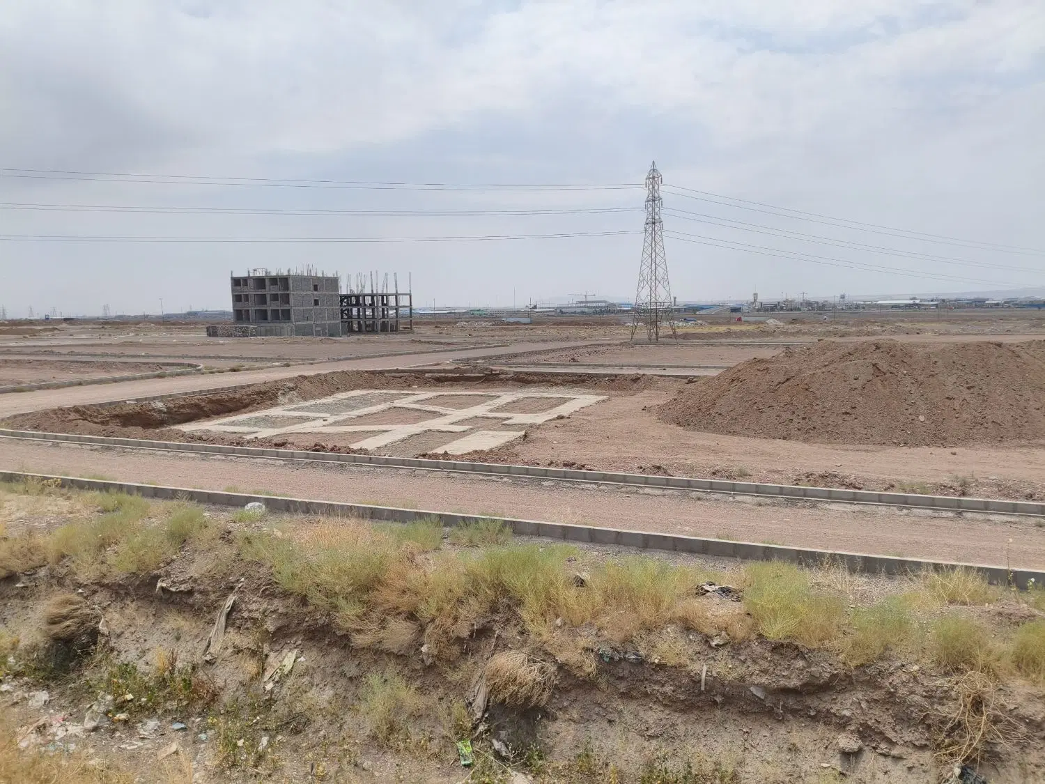 زمین مسکونی سند دار