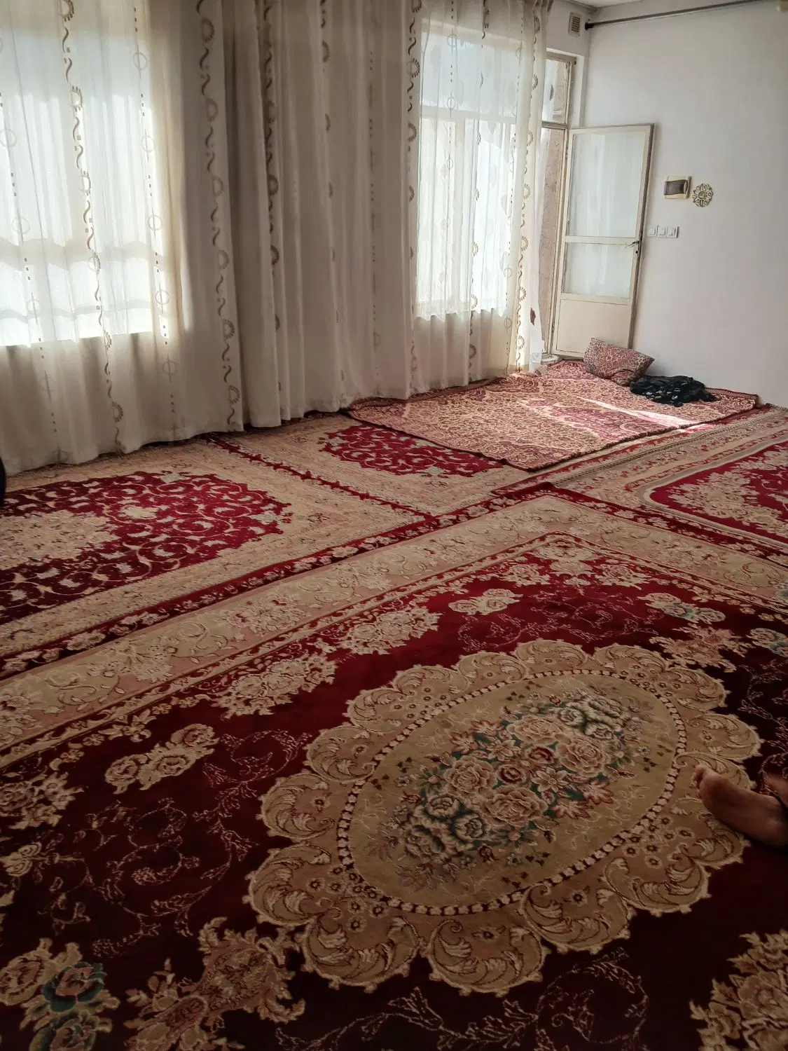 حیاط مسکونی