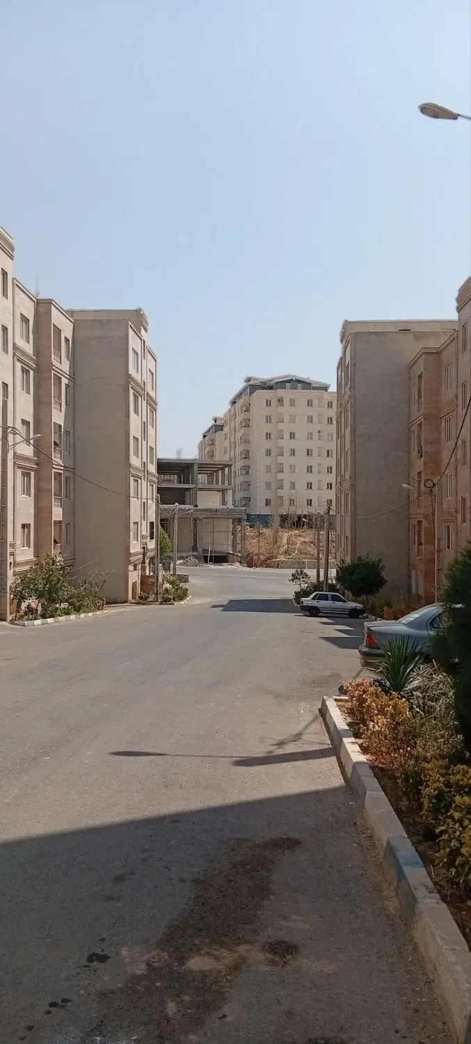 فروش آپارتمان در مهستان. هشتگرد