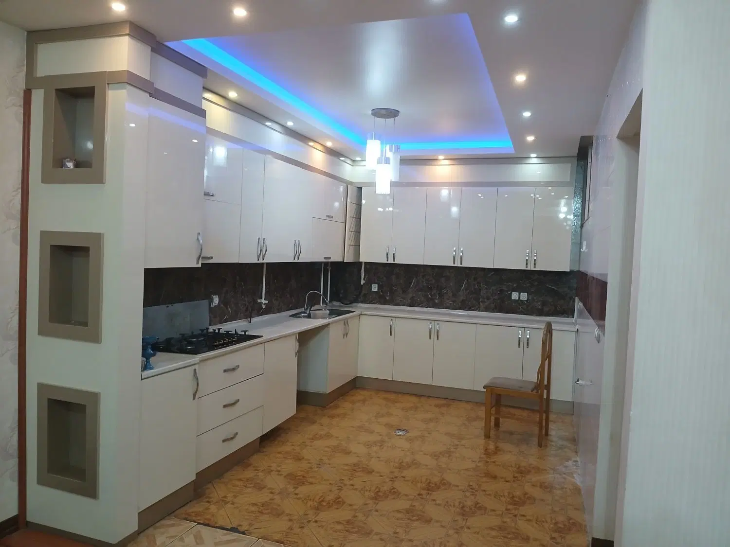 فروش یا رهن واجاره منزل مسکونی