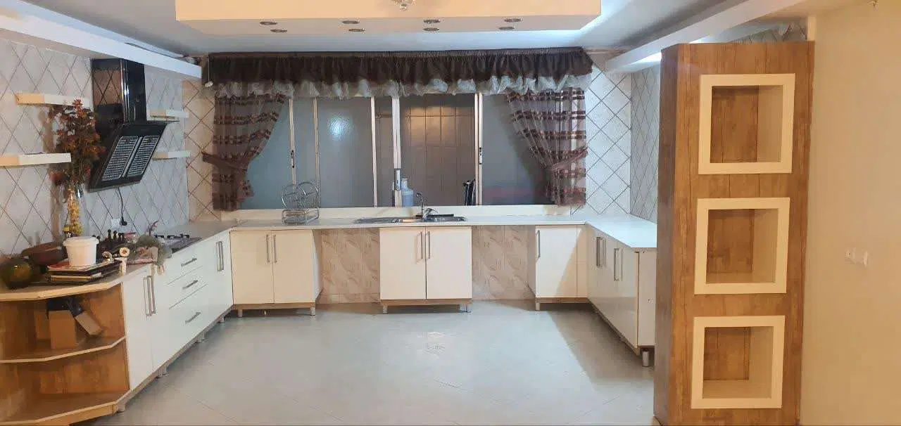 رهن کامل واحد ۱۰۰ متری، تمیز و آماده سکونت