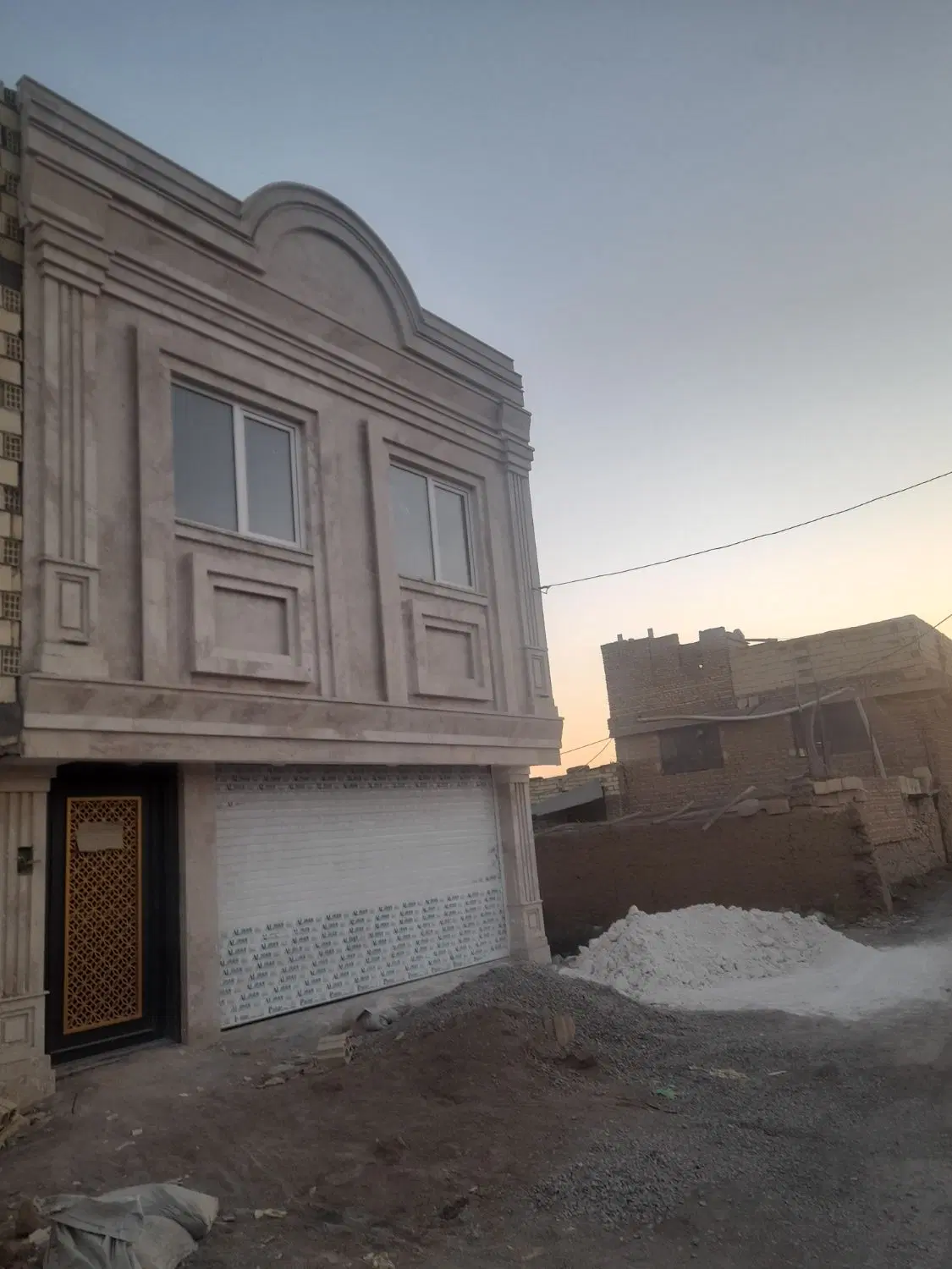 اکرمیه زمین تجاری ۴۰متری دونبش