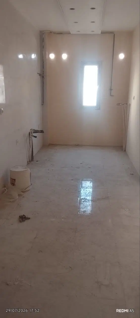 ۸۰ متری کلید نخورده فول امکانات