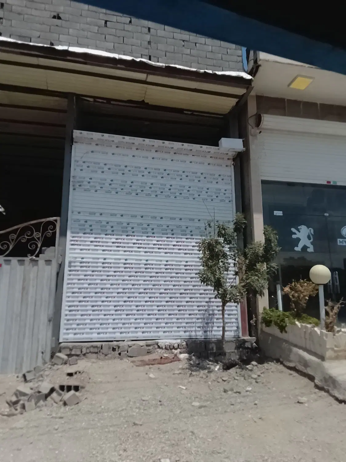 مغازه اجاره ای بر خیابان رودهن