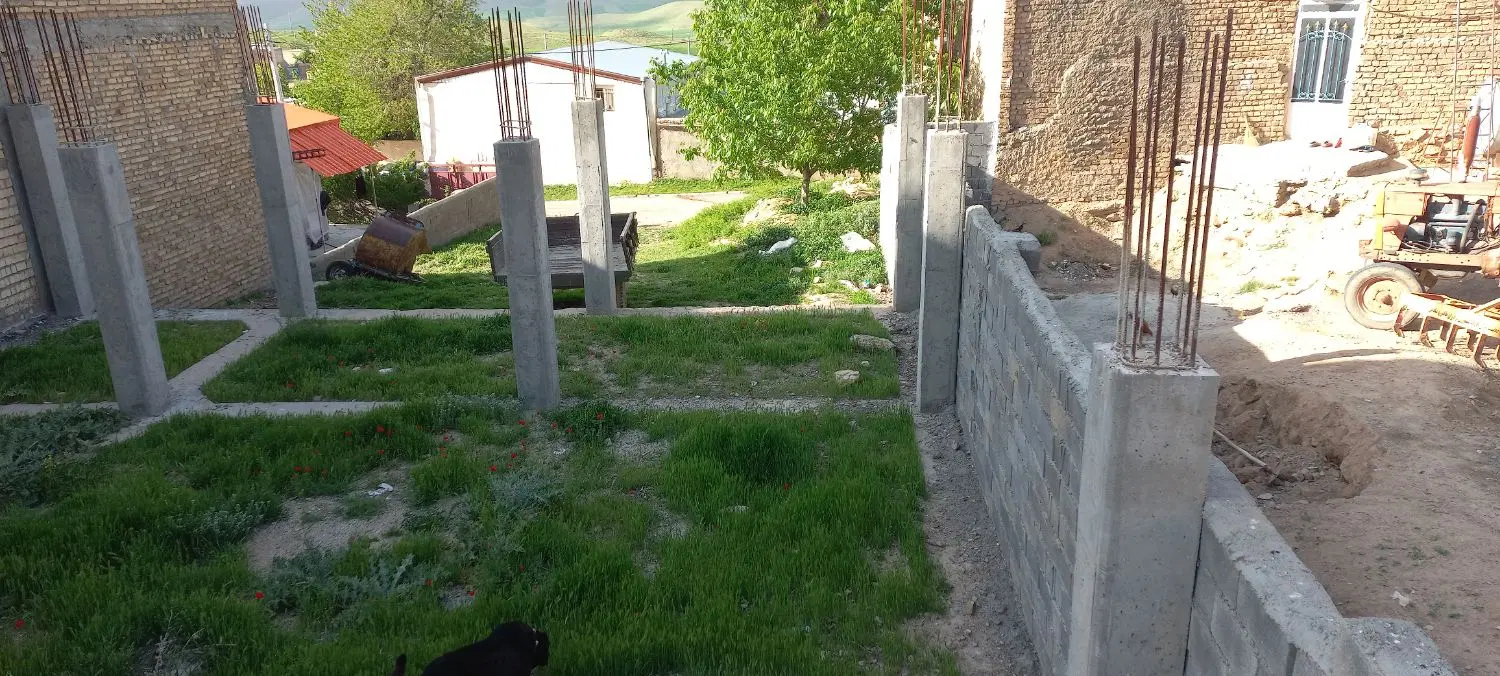 خونه نیمه ساخت