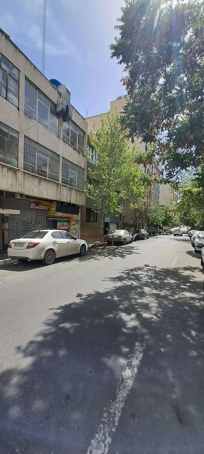 فروش ملک کلنگی ۲۵۰ متر بر۱۰ متر فاطمی کاج فکوری