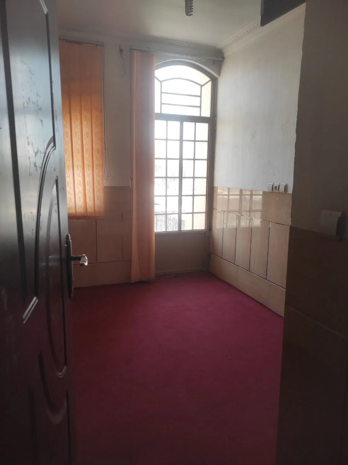 آپارتمان دوخوابه 75متری تخفیف پای معامله سیرجان