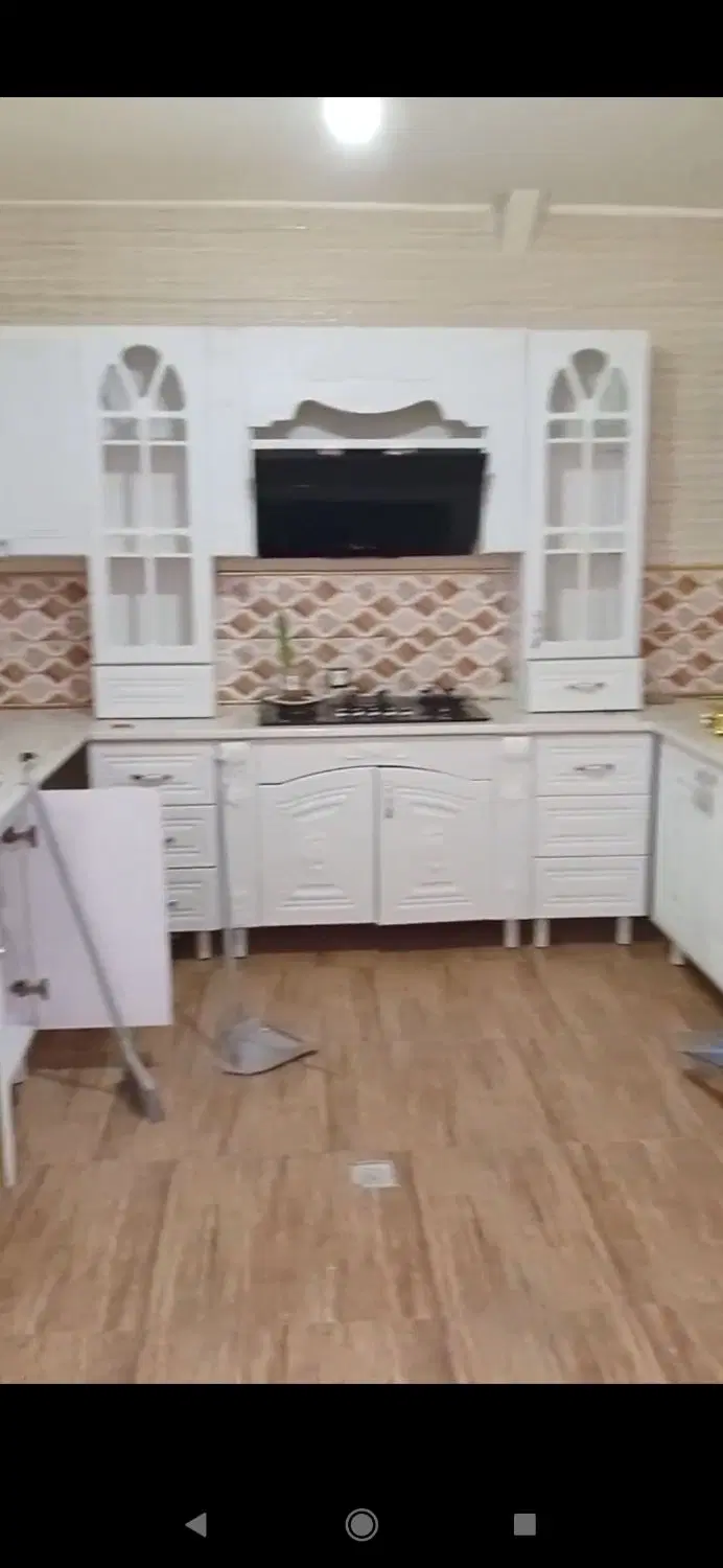 طبقه دوم روی پیلوت فول  _ خیابان شصت متری پگاه ۴