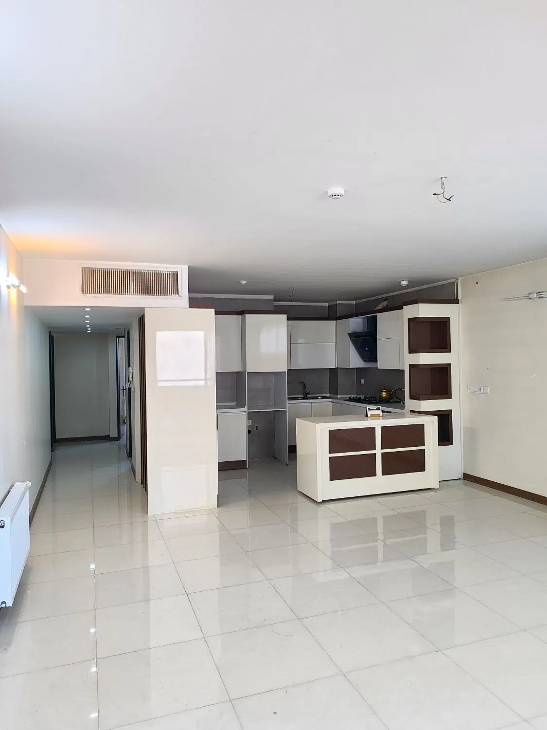 فروش واحد مسکونی ۱۰۳ متری بر خیابان حجازی