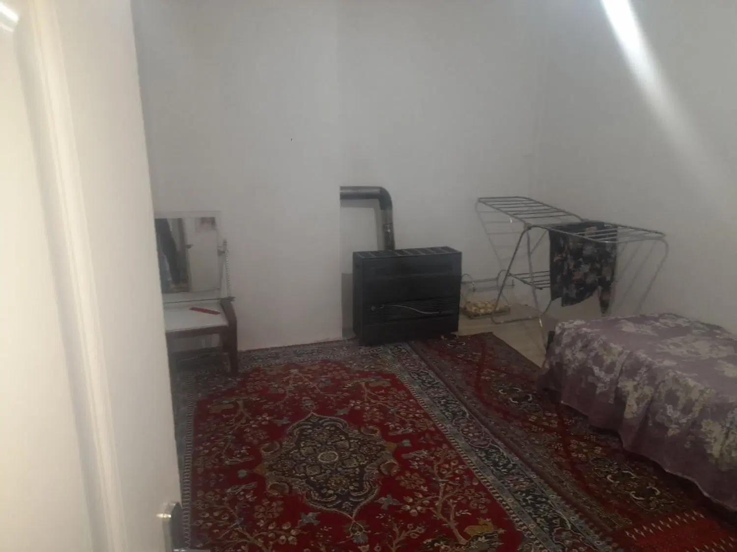 خانه با حیاط اختصاصی