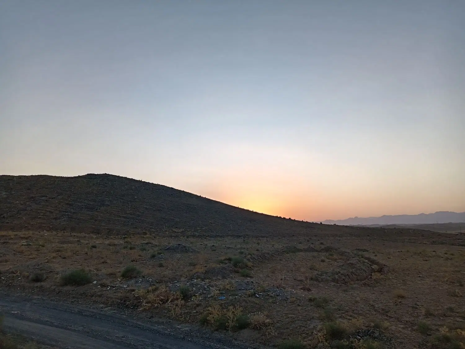 زمین فروشی
