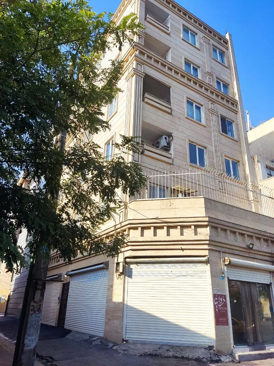 ۹۰ متر ۲ خواب ۲ بر تک واحدی