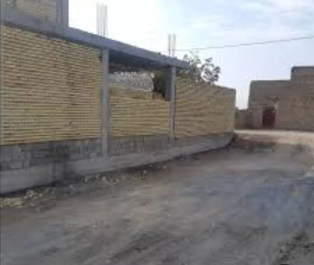 زمین مسکونی تک برگ