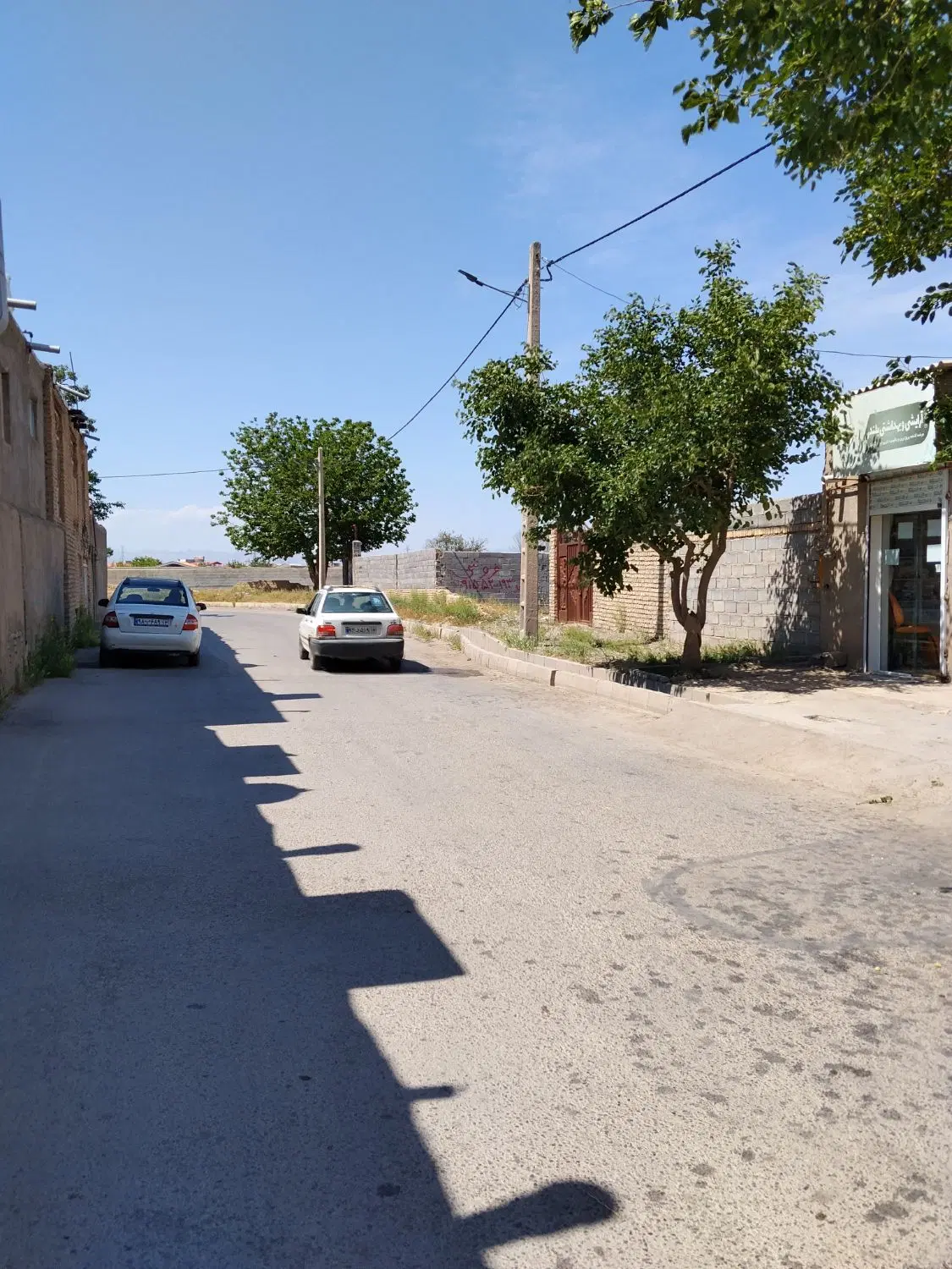 جاده کلات دراباد امام زمین دوکله حاشیه راه روستا