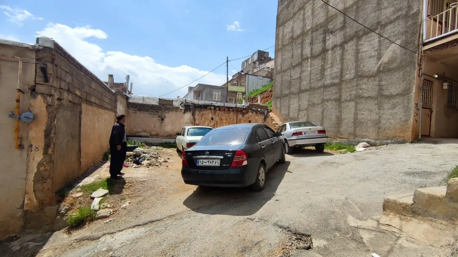 زمین مسکونی