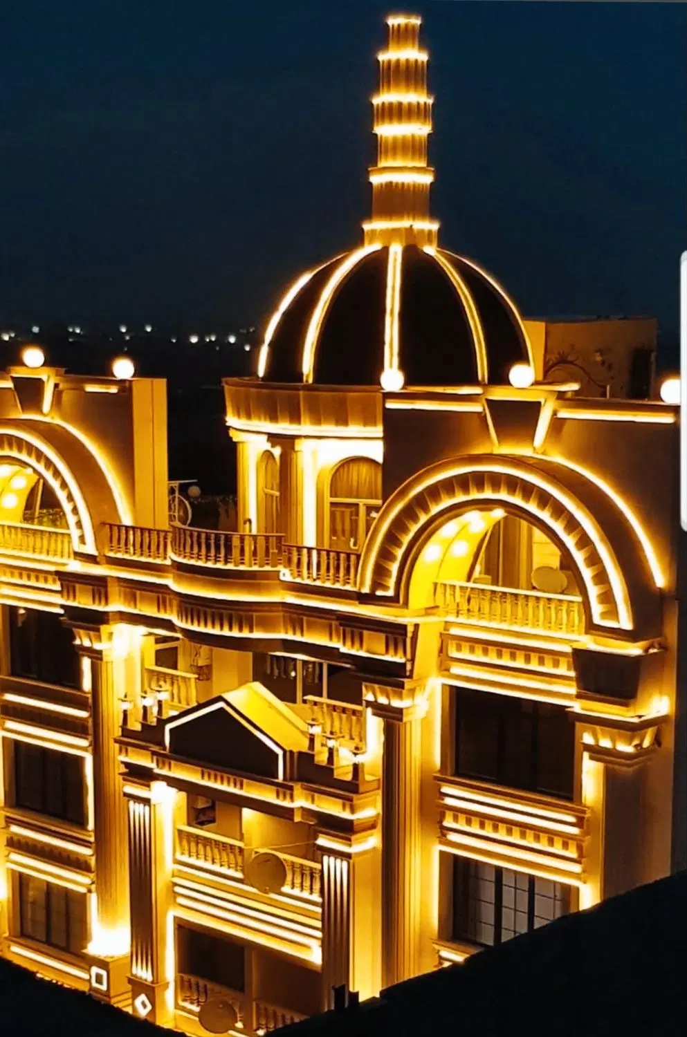 فروش واحد ۳۰۰متری لوکس در قرچک