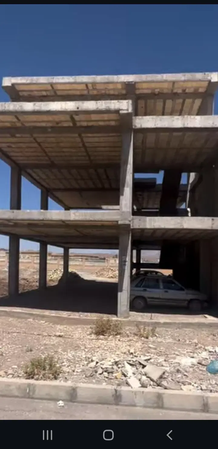 منزل مسکونی نیمه ساز شهرک دانش
