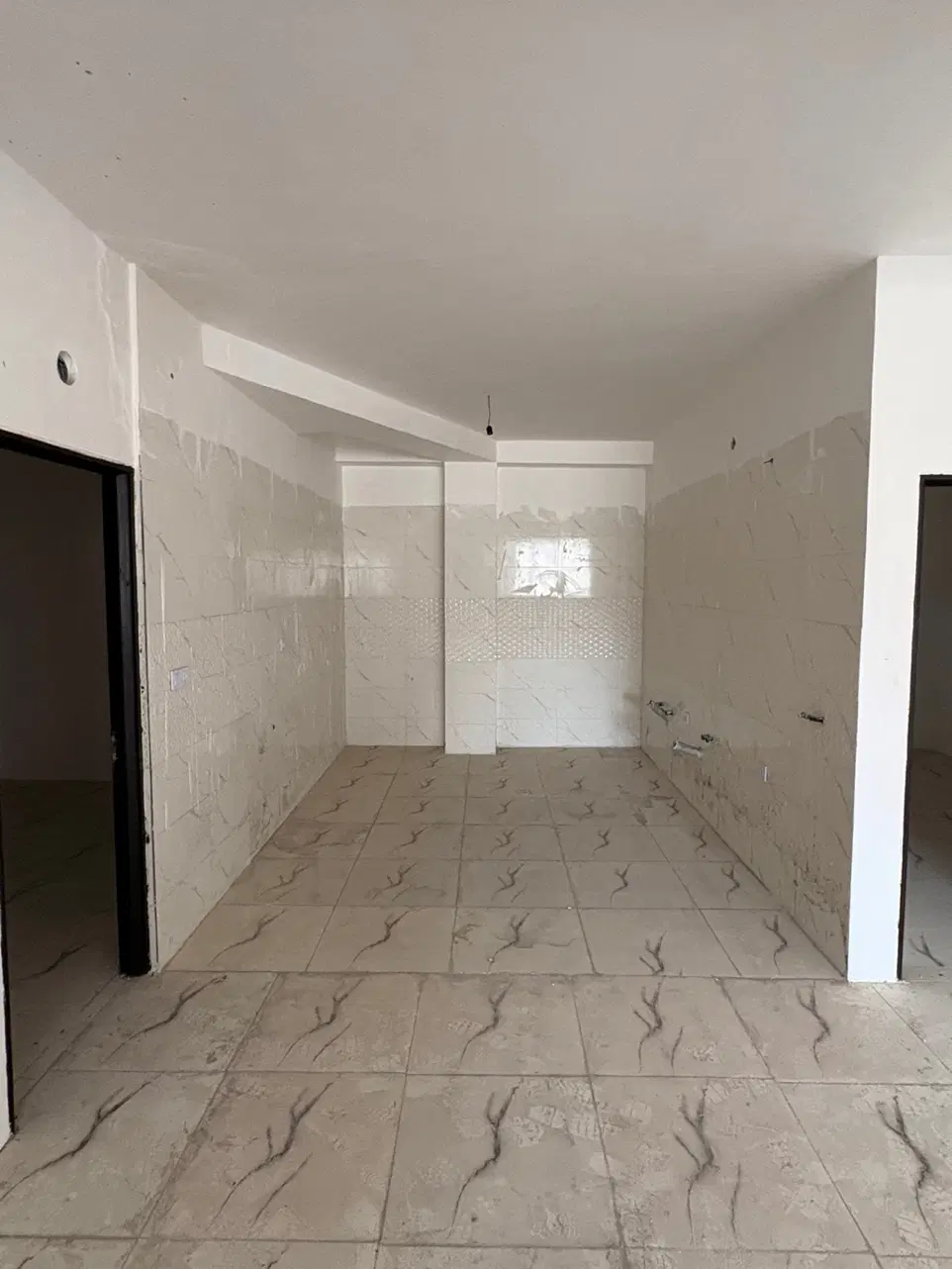 واحد ۱۳۲ متری _ فوری _۳ خواب _ با پارکینگ_نسیم شهر