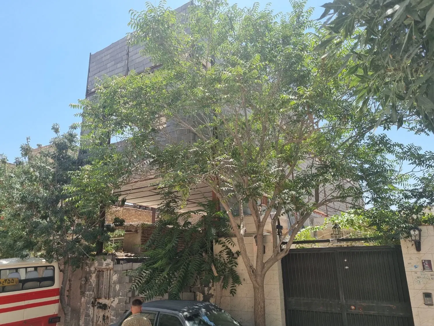 شاهنامه ۲۹ آپارتمان ویلایی