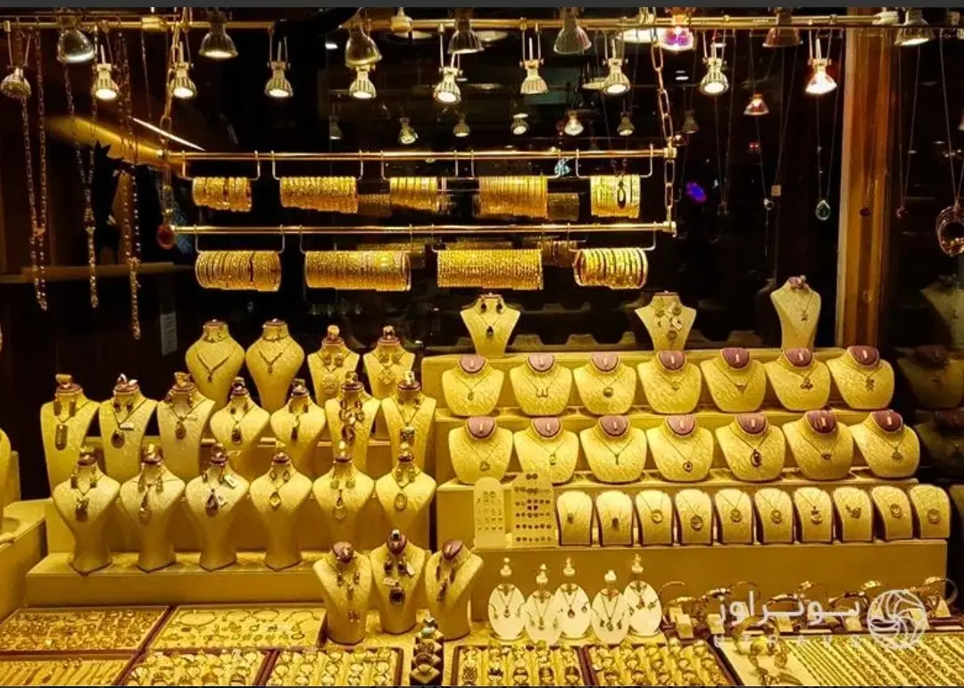 فروش مغازه در راسته اصلی طلافروشها والفجر یک‌