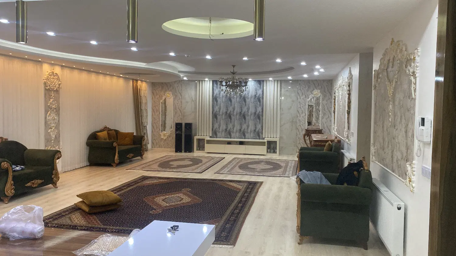 اپارتمان ۱۹۰ متری شهرک ولایت