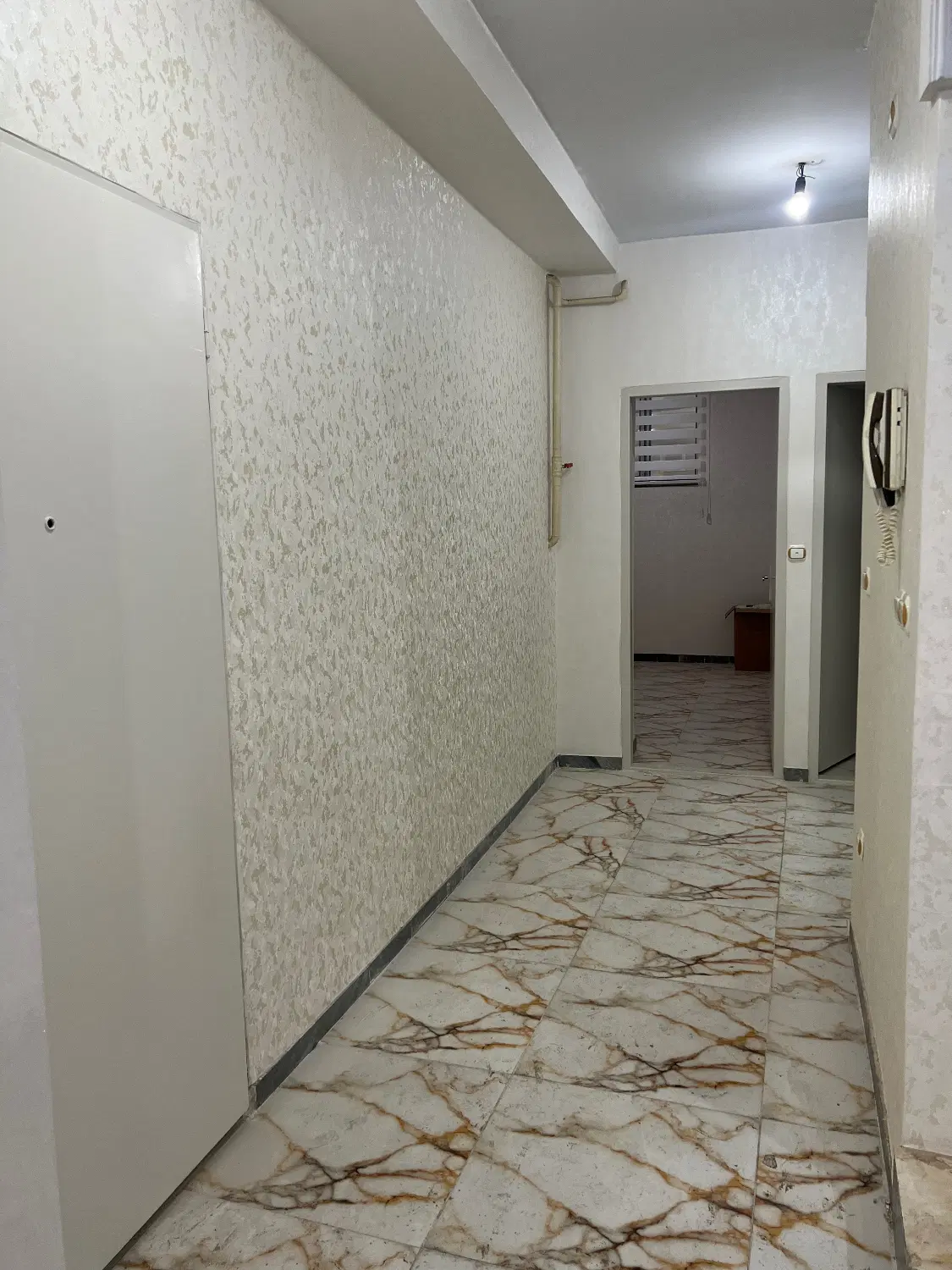 واحد لوکس ۹۰ متر باغمیشه