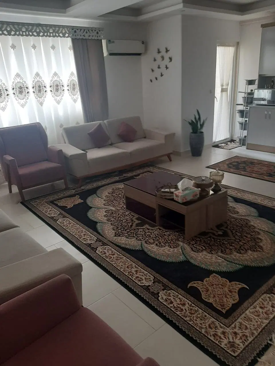 فروش واحد ۹۰ متری باهنر