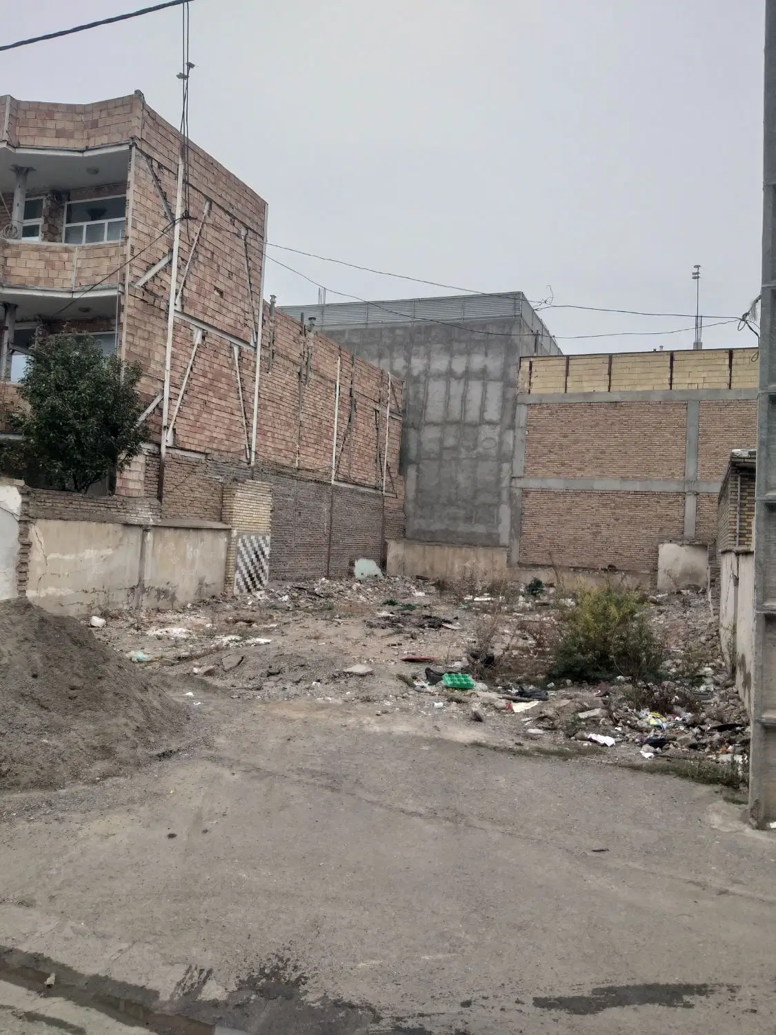 زمین مسکونی ۵×۲۰کوچه ۴ ایثارگران