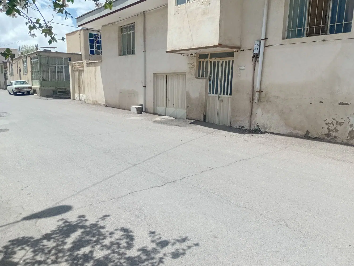 ویلایی ۲۰۰ متر نبش