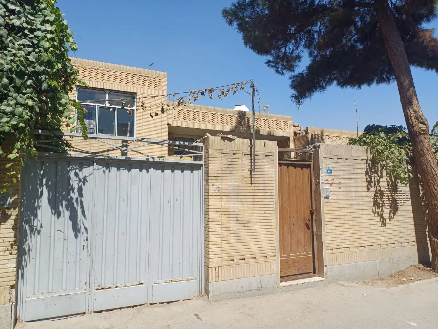 فروش ۲۰۰متری،ملک‌شهر ، خیابان امین.