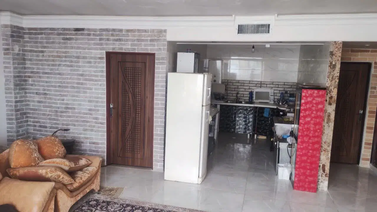 ملک فروشی