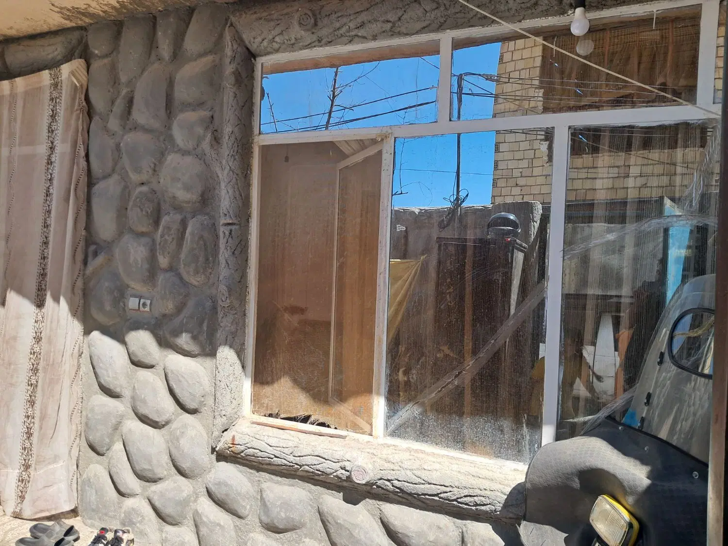 خانه ویلایی دربست واقع درشاندیز