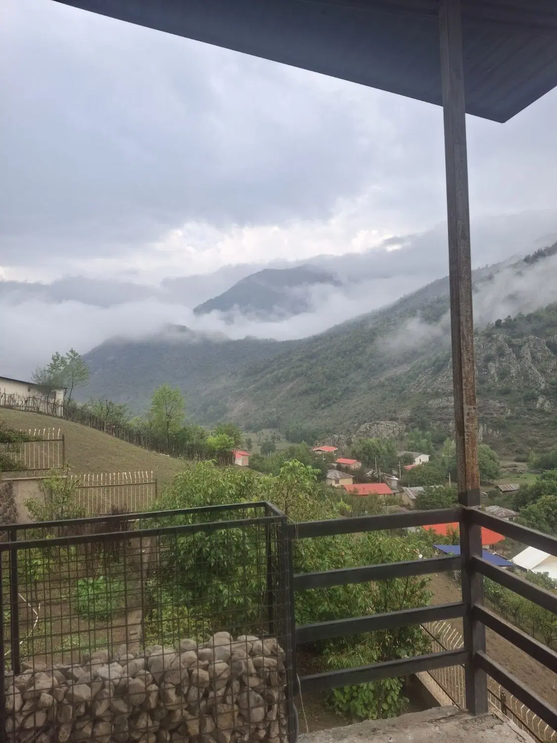 ویلا در دل ابرها روستا زیبای دلیر
