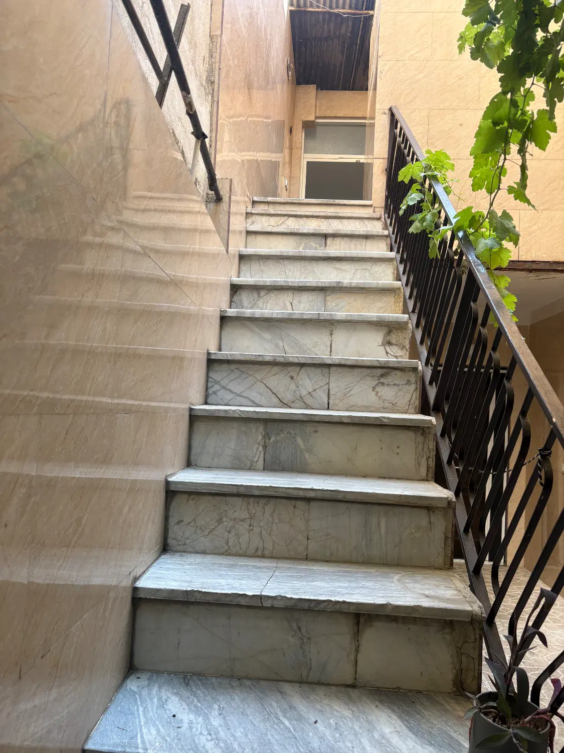فروش خانه در دو طبقه