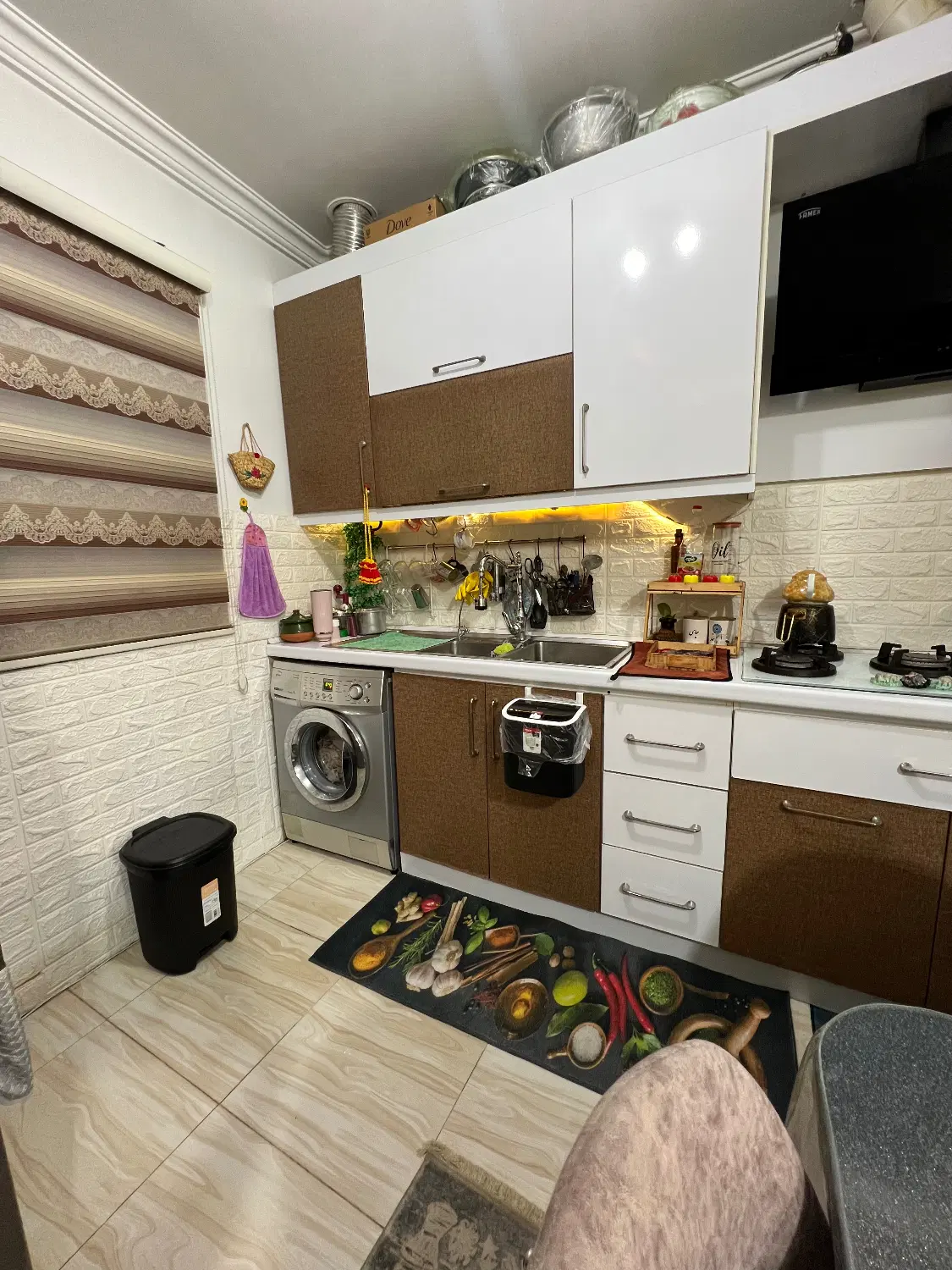 شکاری طبقه بالا با پارکینگ اختصاصی