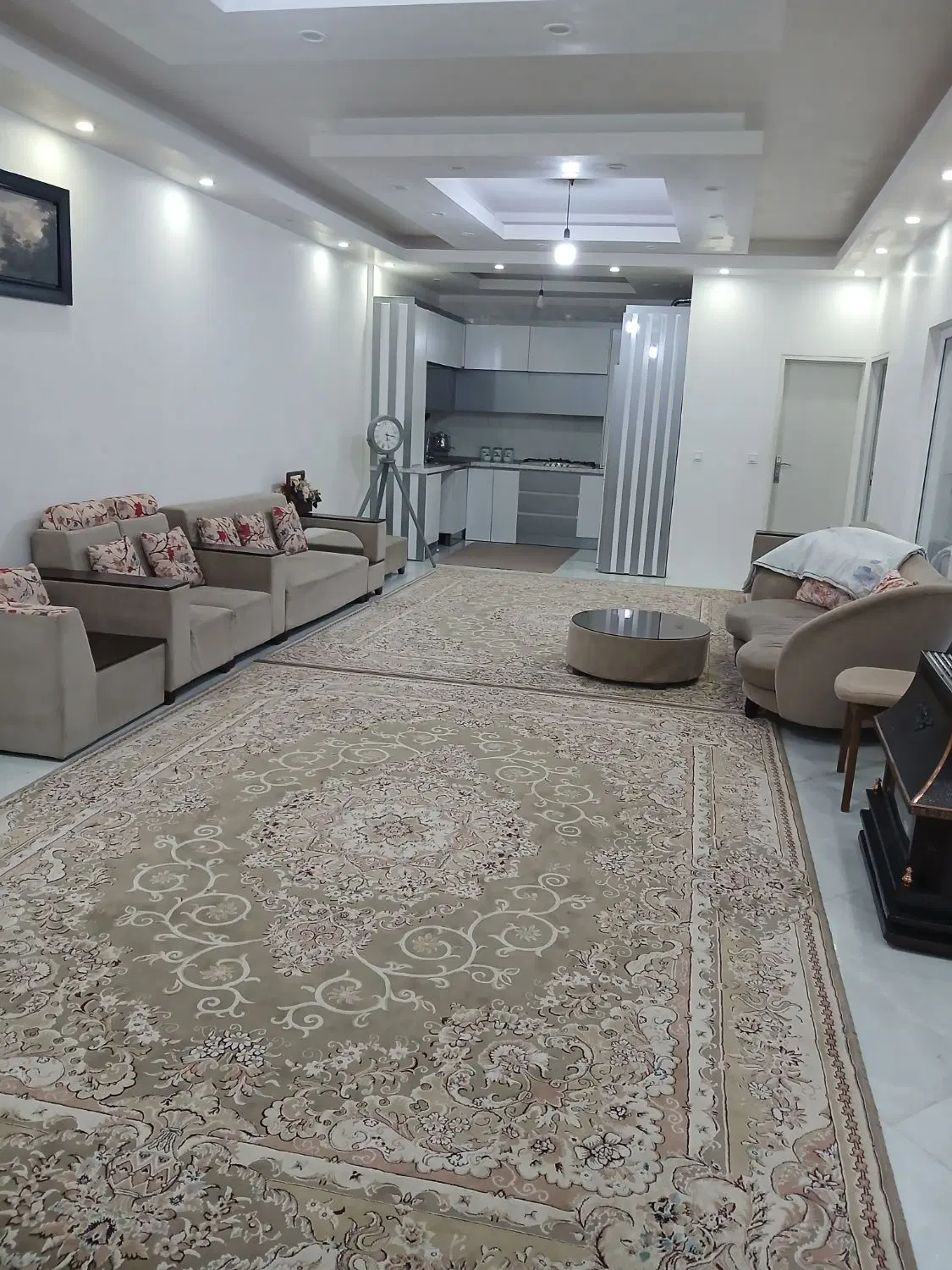 اجاره ساعتی وروزانه