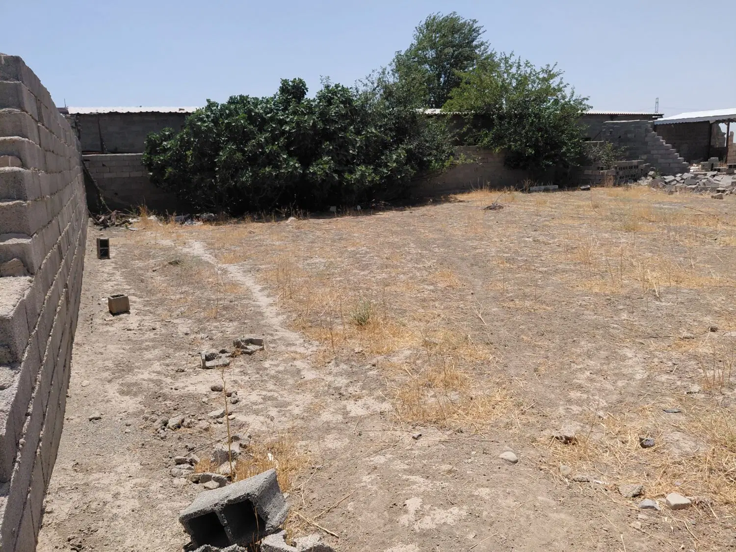 زمین ۵۰۰متری .هشتگرد،نمکلان