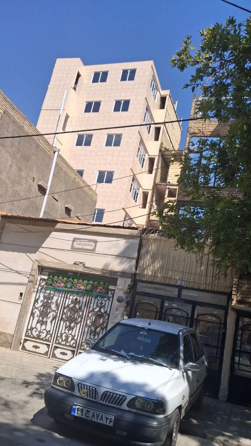 فروش آپارتمان مفتح۱۰۷ متری ۱۴۰۵ داخل کوچه ۲ متری