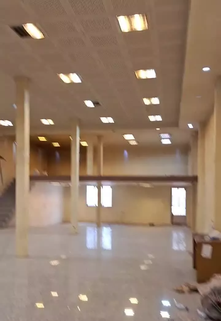اجاره ی انبار و سالن دربست